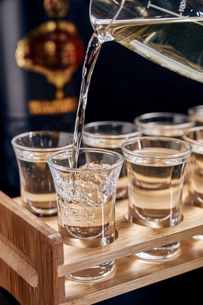 探秘白酒：从工艺到风味的千年传承